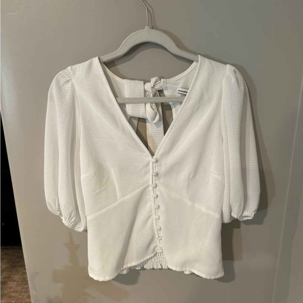 Abercrombie & Fitch Button Down Blouse with Bow Back Detail Size Small NEW